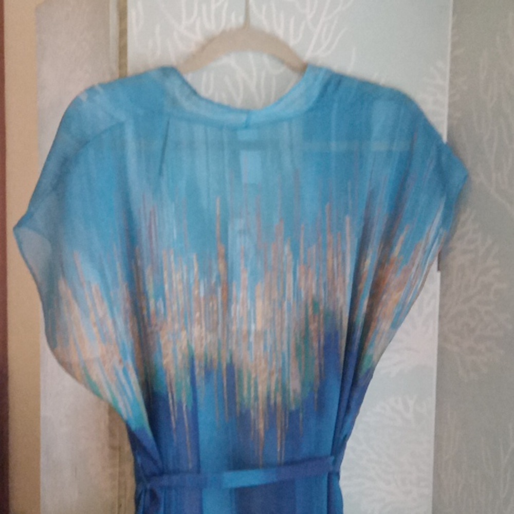 Ladies Cover-Up - Picture 6 of 7